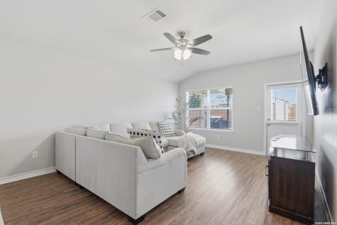6403 Encore Oaks San Antonio TX 78252