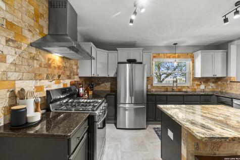 114 Blakeley Drive San Antonio TX 78209