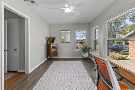114 Blakeley Drive San Antonio TX 78209