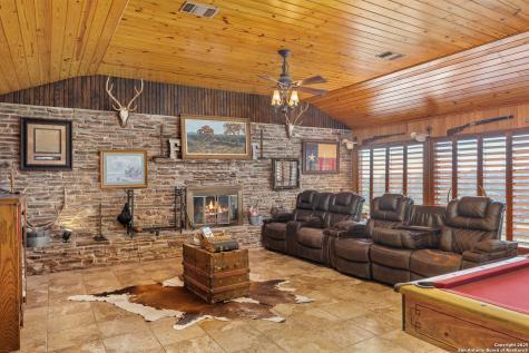 190 Jones Kerrville TX 78028