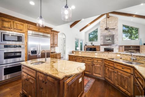 314 Horseshoe Boerne TX 78006