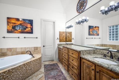 314 Horseshoe Boerne TX 78006