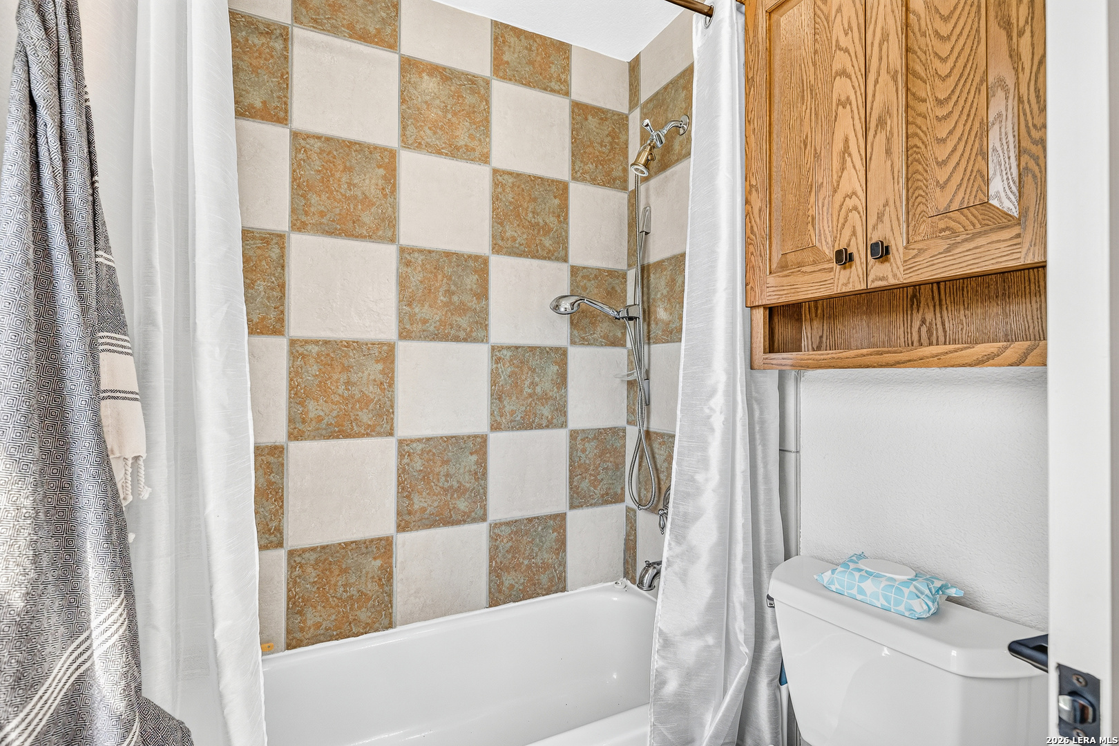 616 Green Oak Drive Pipe Creek TX 78063