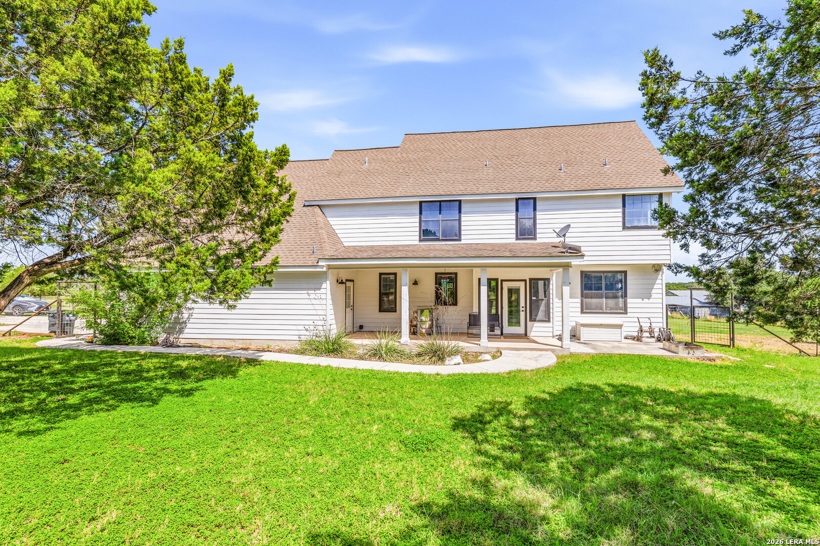 616 Green Oak Drive Pipe Creek TX 78063