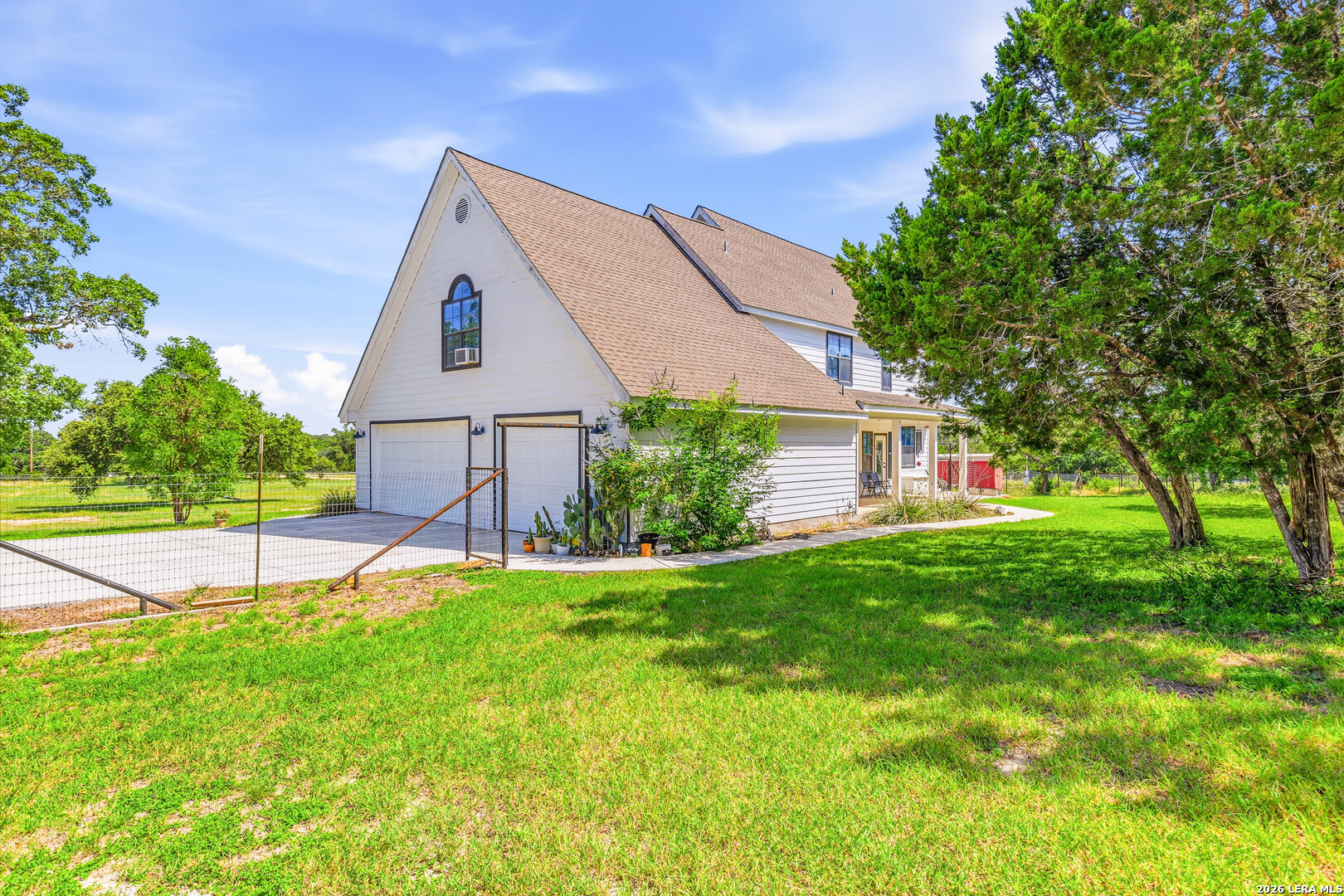 616 Green Oak Drive Pipe Creek TX 78063