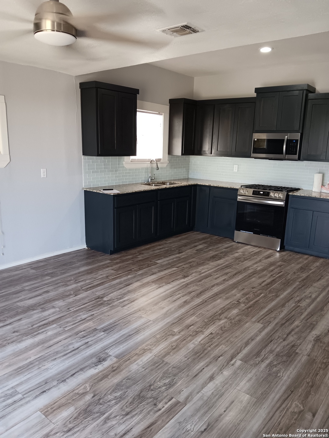 245 Pendleton San Antonio TX 78204