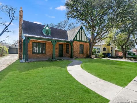 106 E Norwood Court San Antonio TX 78212