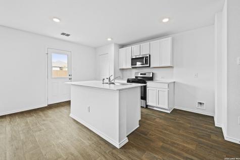 12535 Ivory Parkway Converse TX 78109