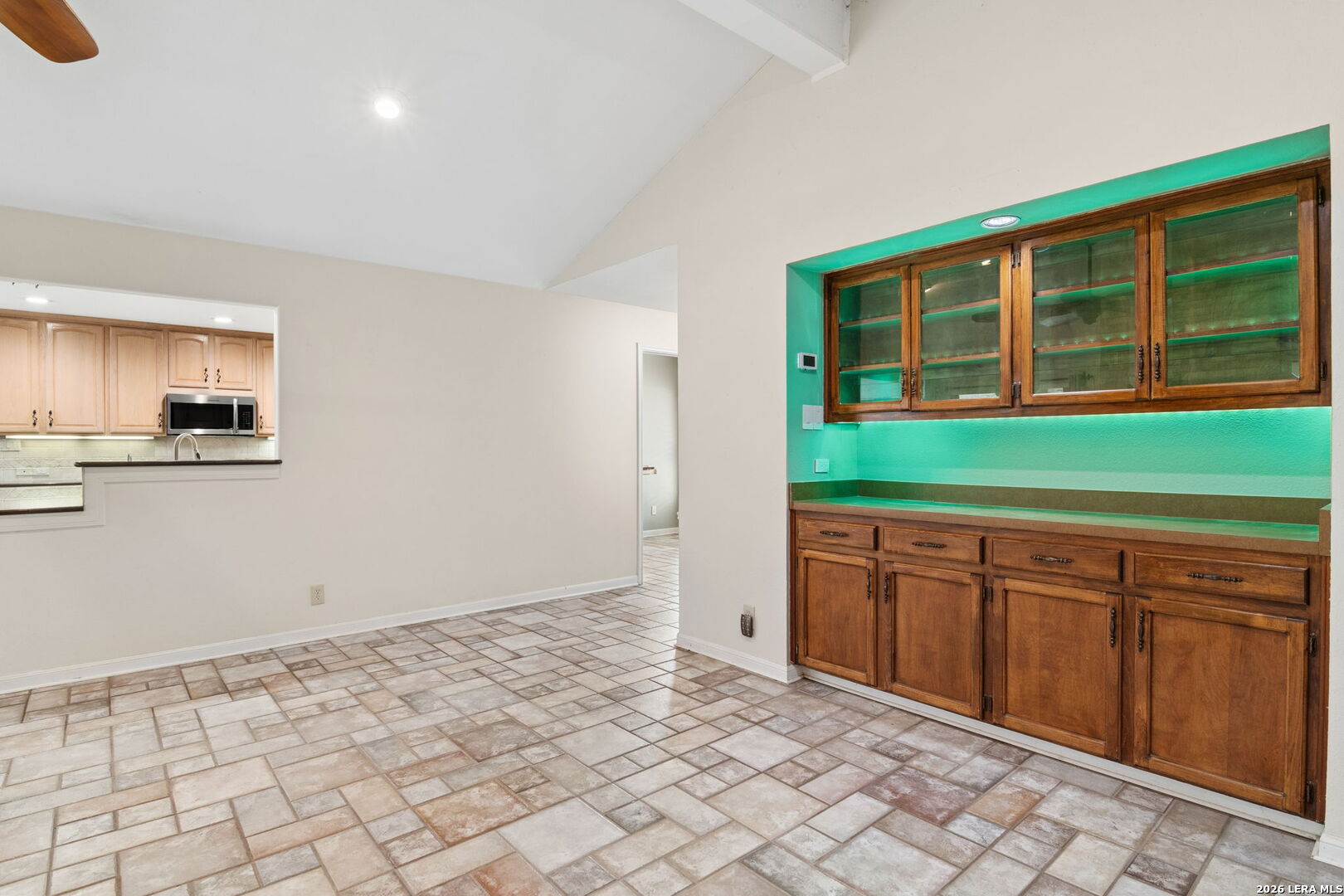 1618 Poets Corner San Antonio TX 78232