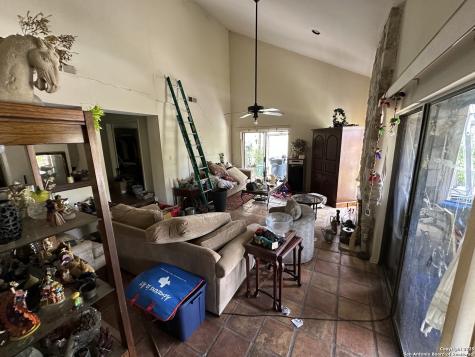 11818 Button Willow Cove San Antonio TX 78213