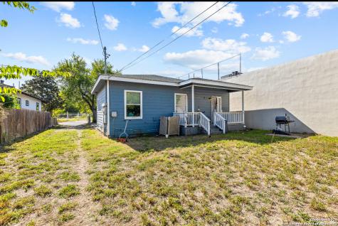 2537 W Southcross San Antonio TX 78211