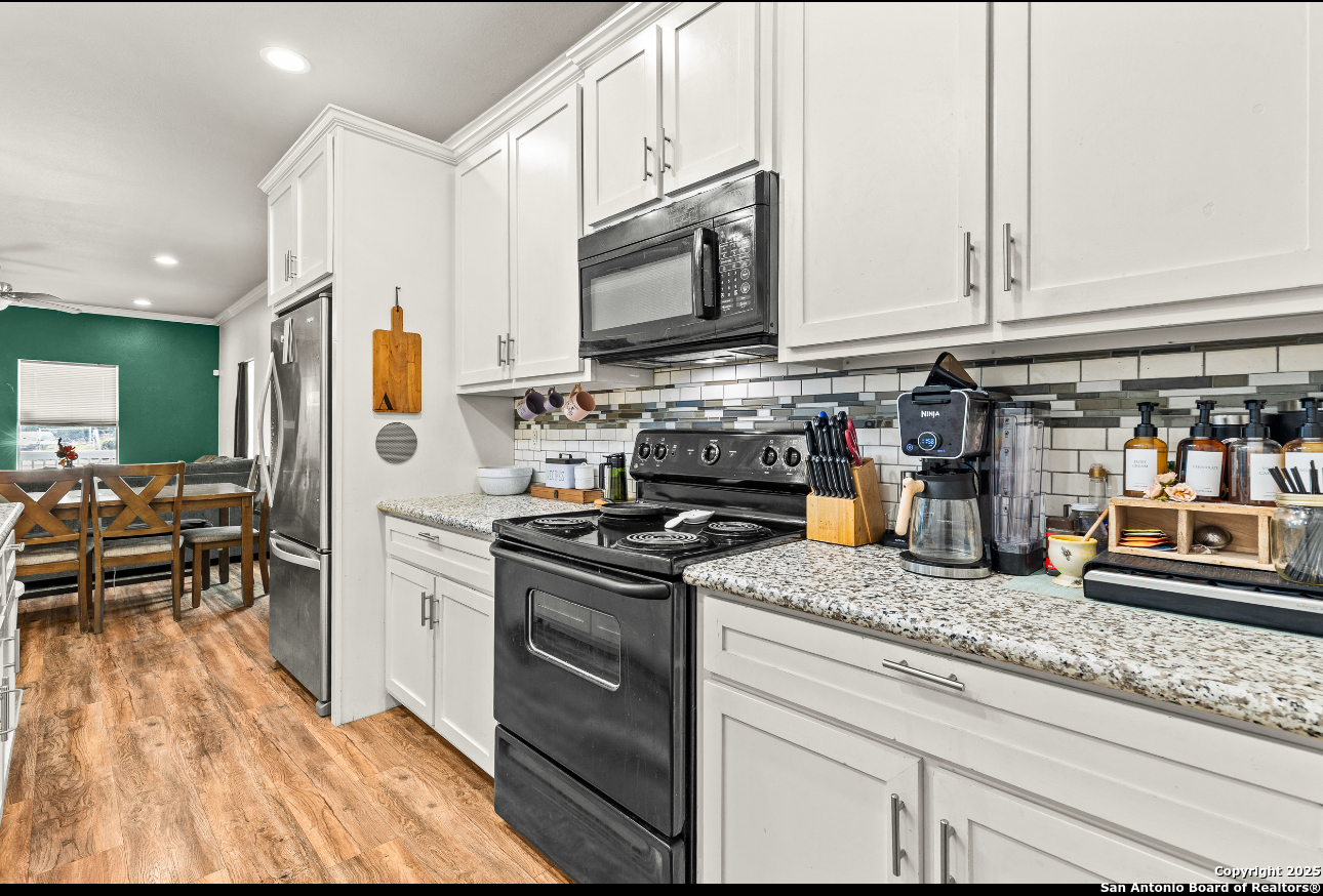 2537 W Southcross San Antonio TX 78211