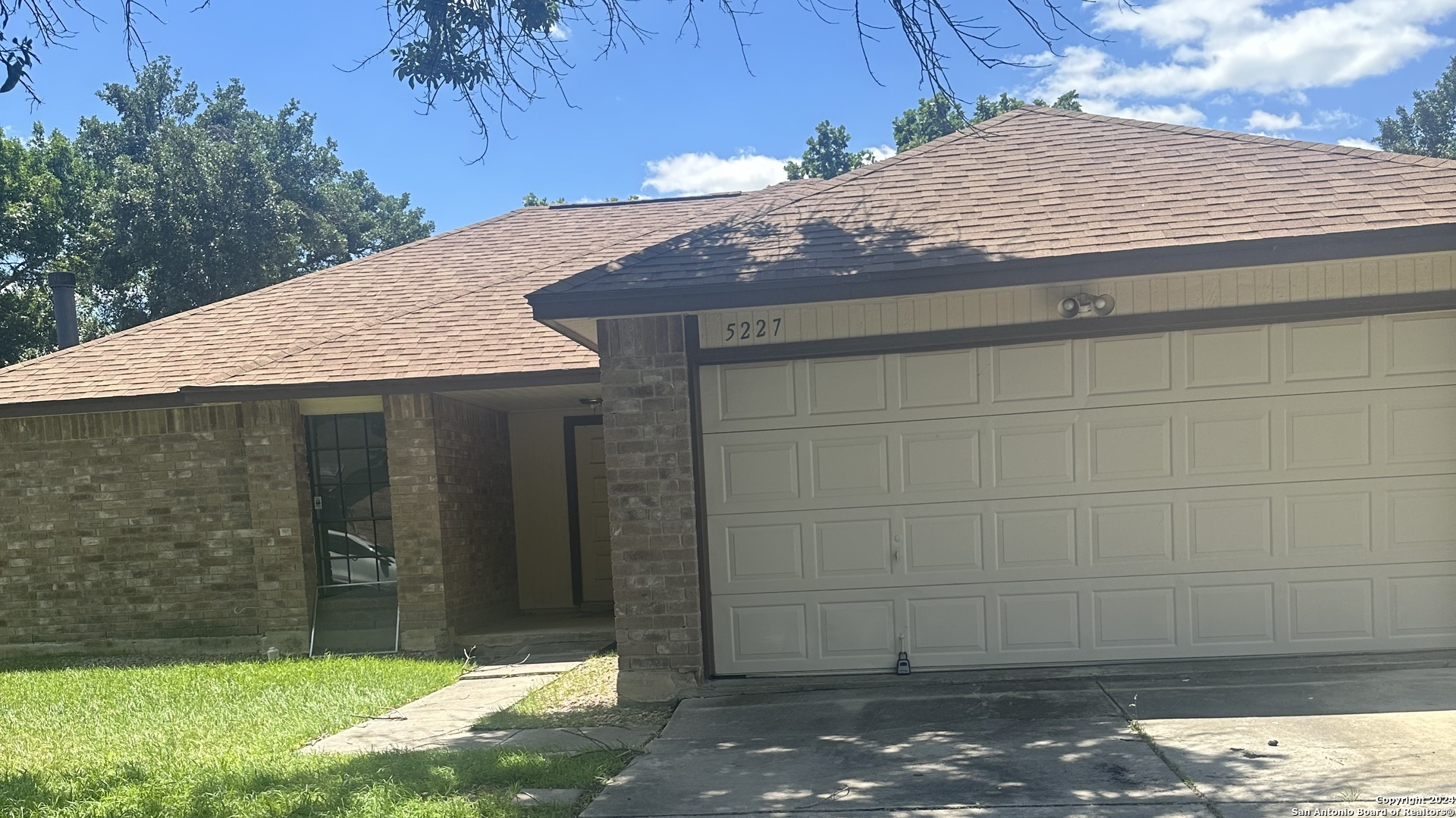 5227 Cabin Lake Drive San Antonio TX 78244
