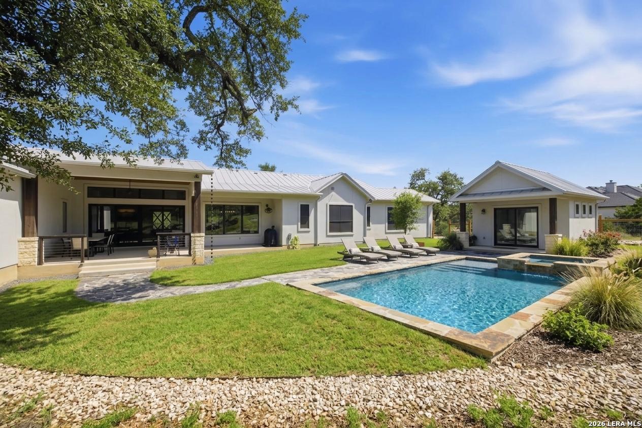 387 Curvatura New Braunfels TX 78132