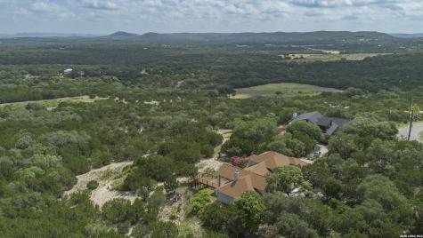 1114 Lakepark Drive Lakehills TX 78063