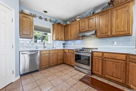 1114 Lakepark Drive Lakehills TX 78063