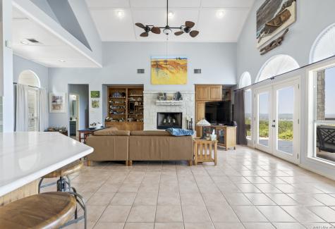 1114 Lakepark Drive Lakehills TX 78063