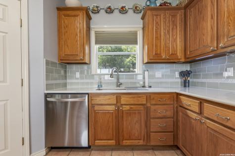 1114 Lakepark Drive Lakehills TX 78063