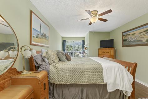 1114 Lakepark Drive Lakehills TX 78063