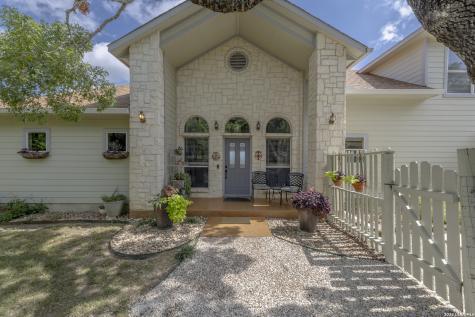 1114 Lakepark Drive Lakehills TX 78063