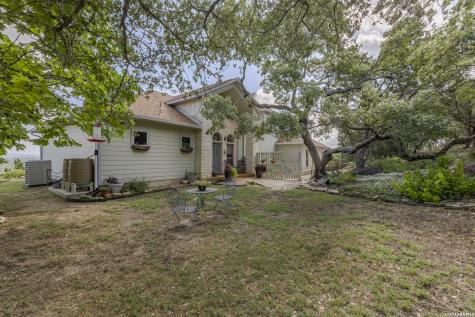 1114 Lakepark Drive Lakehills TX 78063