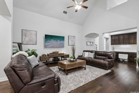 25615 Lakota Winter San Antonio TX 78261