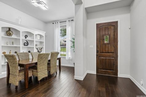 25615 Lakota Winter San Antonio TX 78261