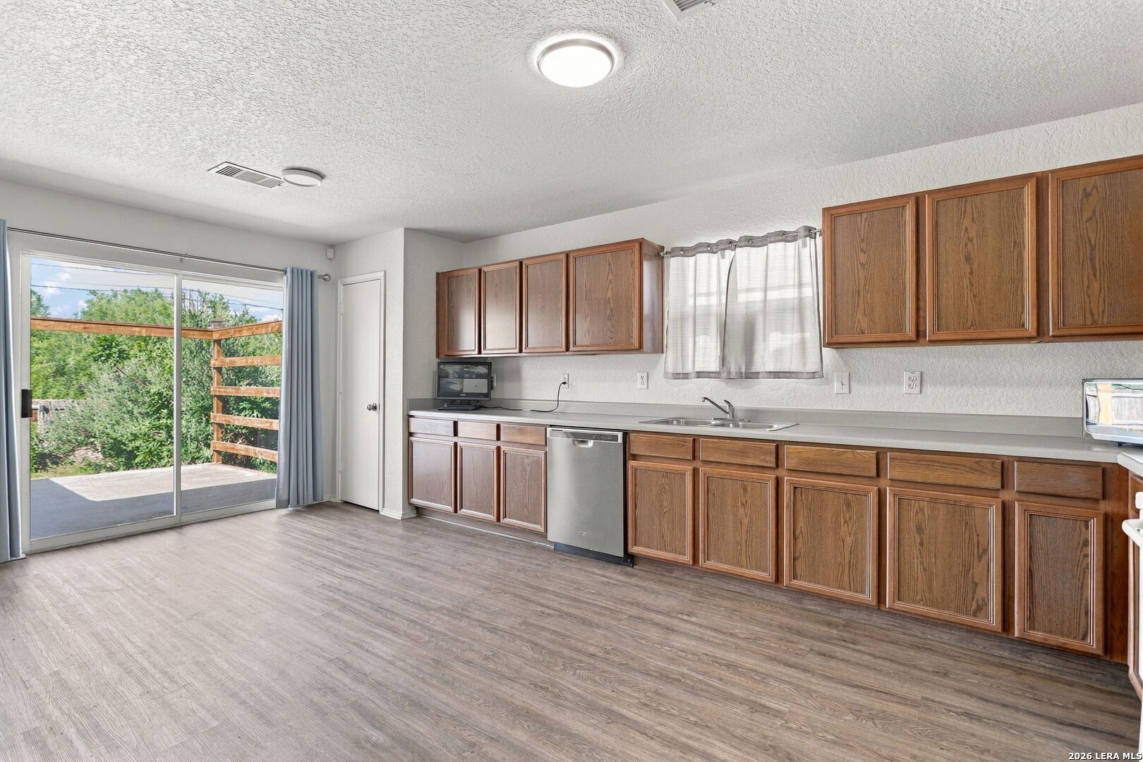 1334 Sunbend Falls San Antonio TX 78224