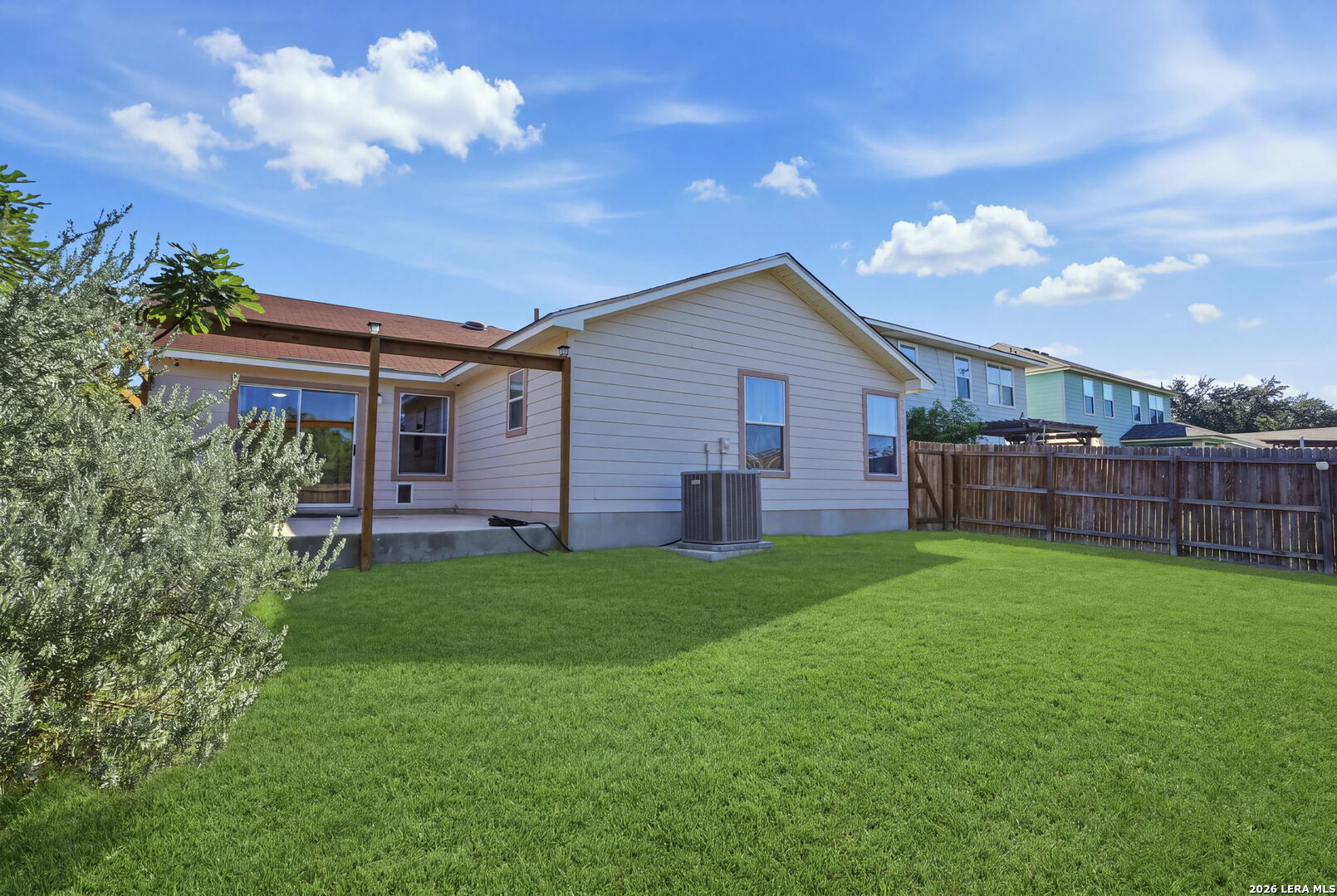1334 Sunbend Falls San Antonio TX 78224