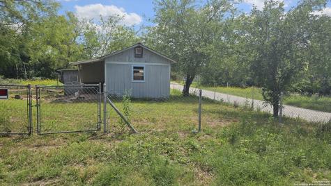 601 Aubrey Street Natalia TX 78059