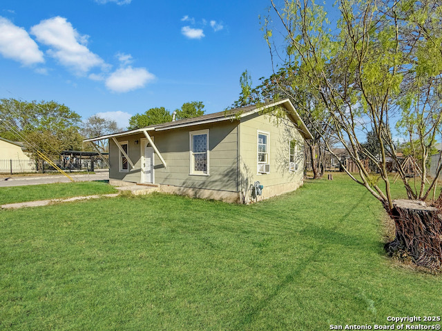 871 W Harlan San Antonio TX 78211