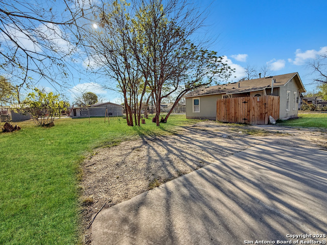 871 W Harlan San Antonio TX 78211