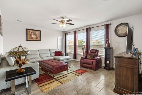 104 Mossy Bank Cibolo TX 78108