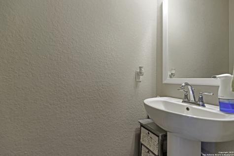 4439 Tiger Run San Antonio TX 78217