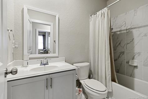 4439 Tiger Run San Antonio TX 78217
