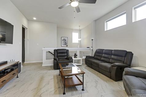 4439 Tiger Run San Antonio TX 78217