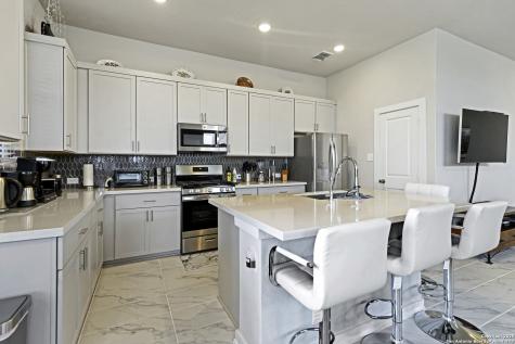 4439 Tiger Run San Antonio TX 78217