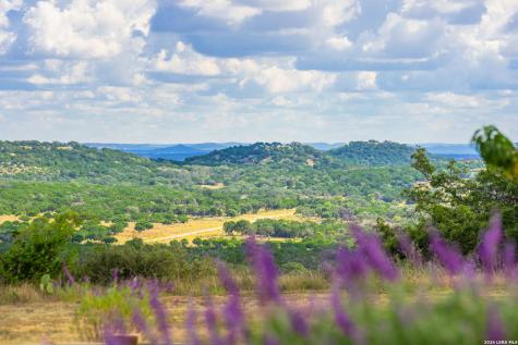 250 Hidden Hills Ranch Camp Verde TX 78010