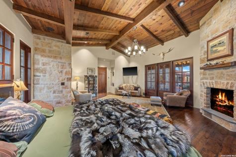 250 Hidden Hills Ranch Camp Verde TX 78010