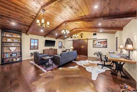 250 Hidden Hills Ranch Camp Verde TX 78010