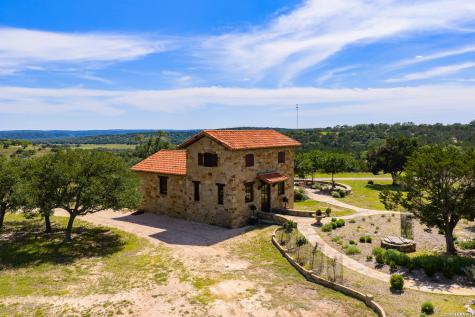 250 Hidden Hills Ranch Camp Verde TX 78010