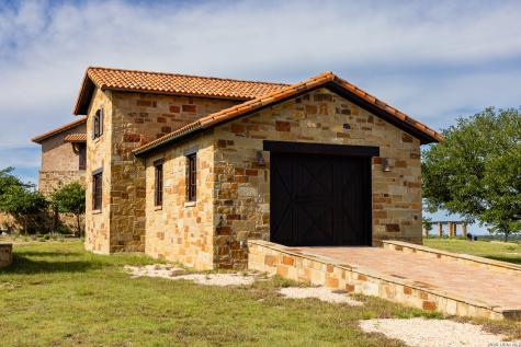 250 Hidden Hills Ranch Camp Verde TX 78010