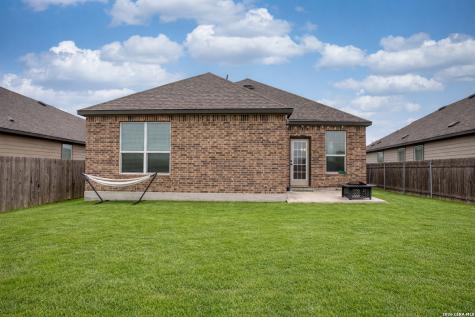140 Maroon Lane Kyle TX 78640