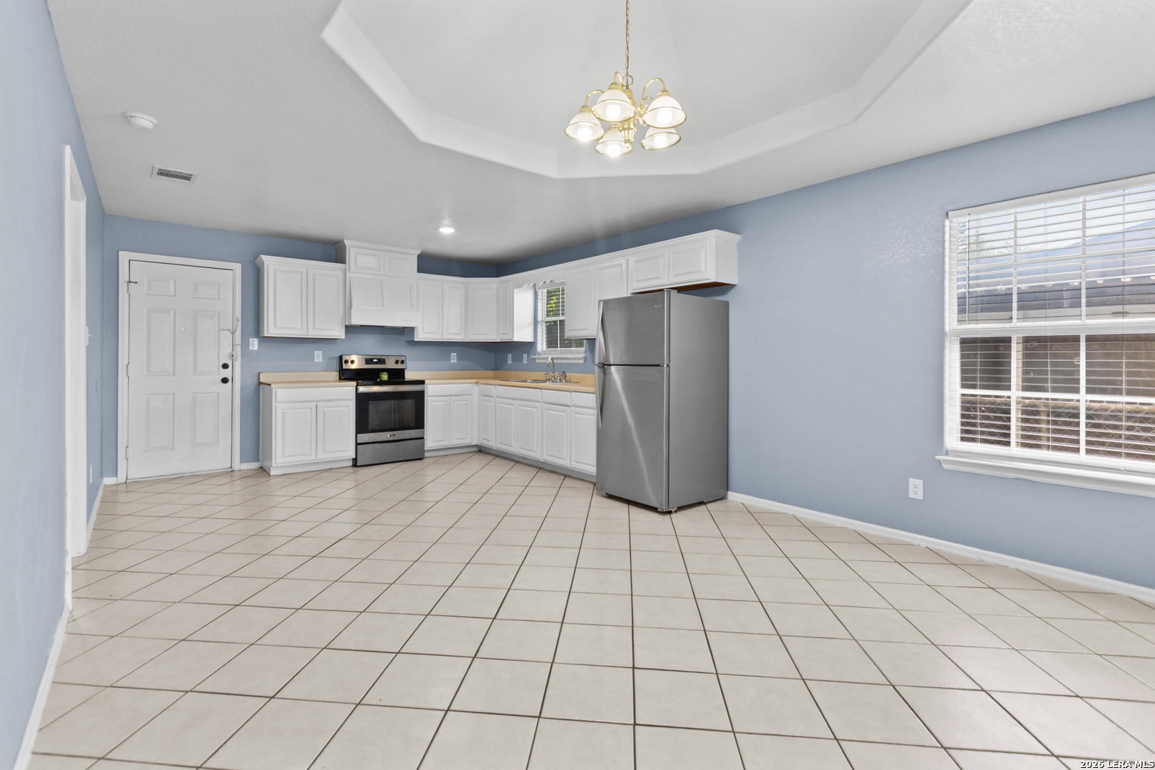 123 Fran Fran Street San Antonio TX 78207
