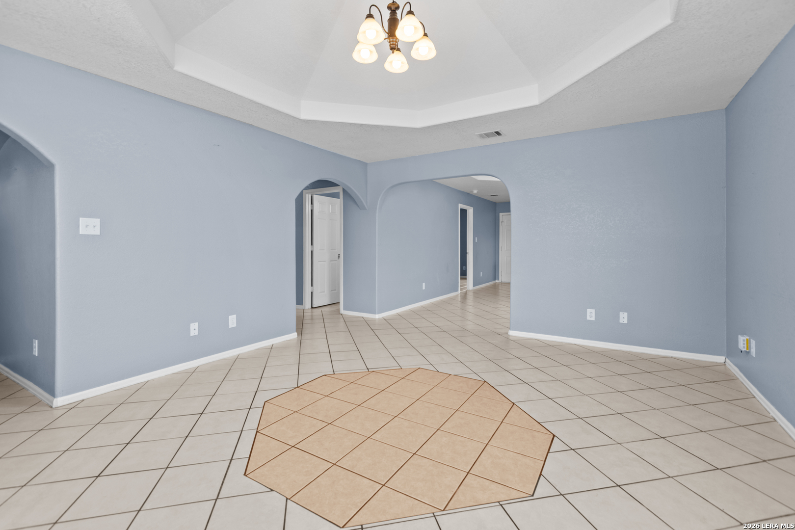 123 Fran Fran Street San Antonio TX 78207