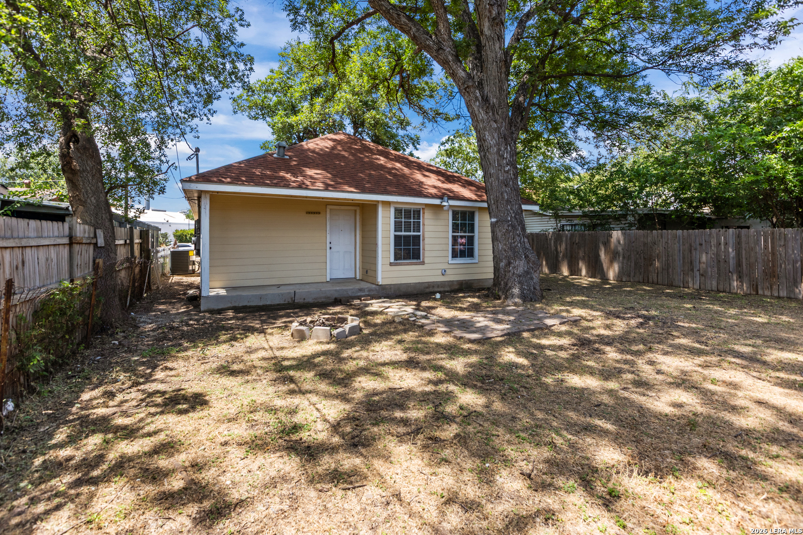 123 Fran Fran Street San Antonio TX 78207