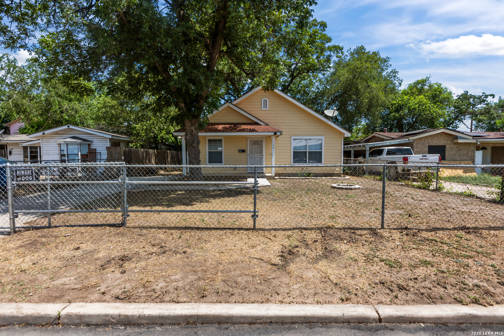 123 Fran Fran Street San Antonio TX 78207