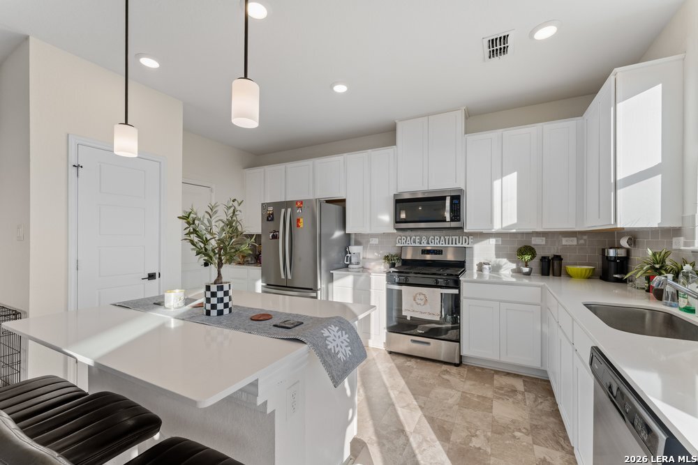 9422 Braman Point Converse TX 78109