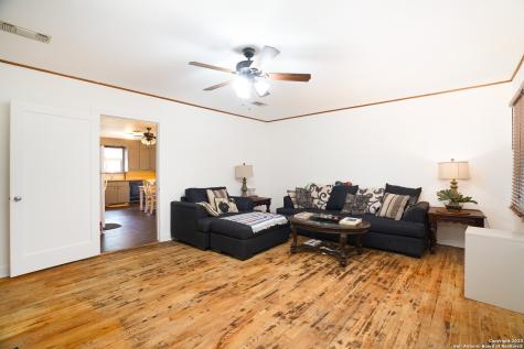 903 Franklin Street Fredericksburg TX 78624