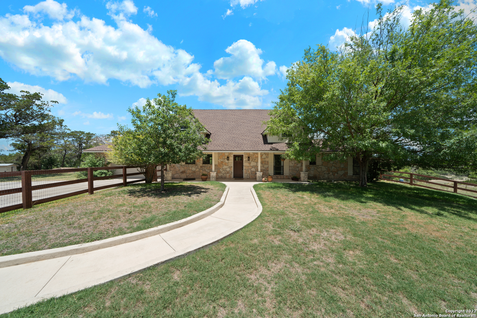 206 N Hill Top Drive Boerne TX 78006